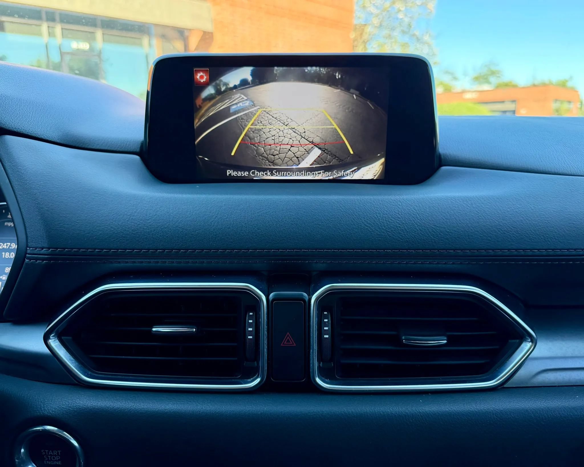 Used 2018 MAZDA CX-5 Touring w/ Preferred Equipment Package FWD image 29