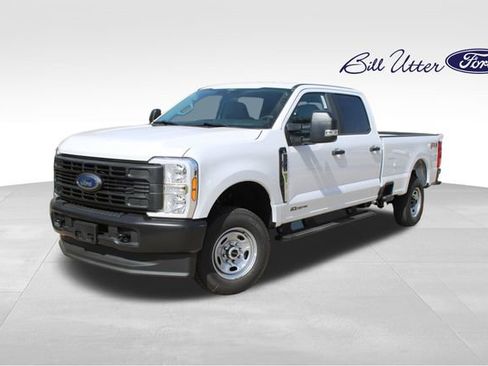 New 2026 Ford F250 XL w/ FX4 Off-Road Package AWD/4WD image 1