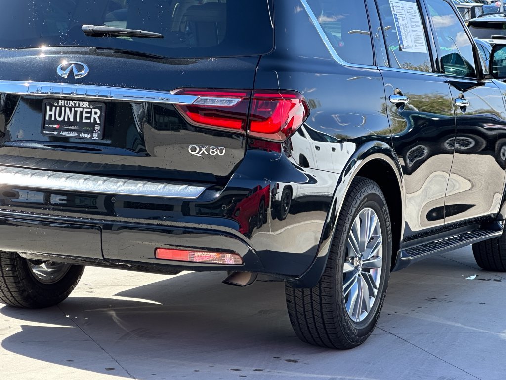 Used 2023 INFINITI QX80 Luxe w/ Cargo Package RWD image 9