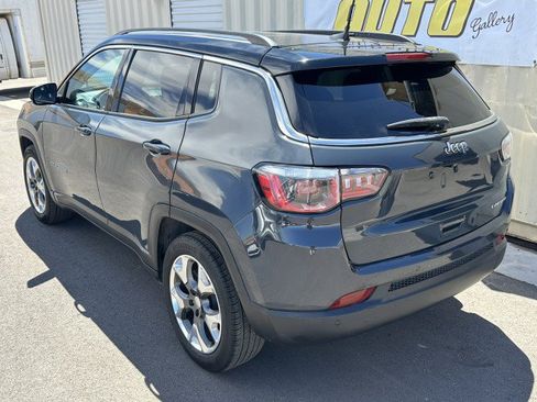 Used 2018 Jeep Compass Limited w/ Safe & Security Group FWD image 2
