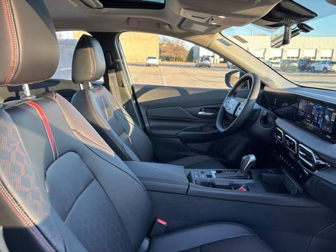 New 2026 Nissan Sentra SR w/ SR Premium Package image 16