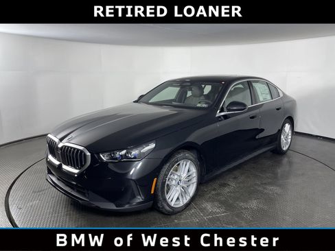 Certified 2025 BMW 530i xDrive w/ Premium Package image 1