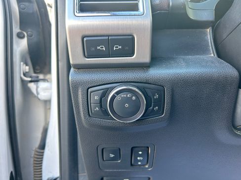 Used 2017 Ford F250 Platinum w/ Platinum Ultimate Package AWD/4WD image 17