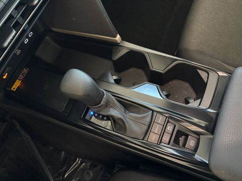 Used 2025 Toyota Camry LE image 45