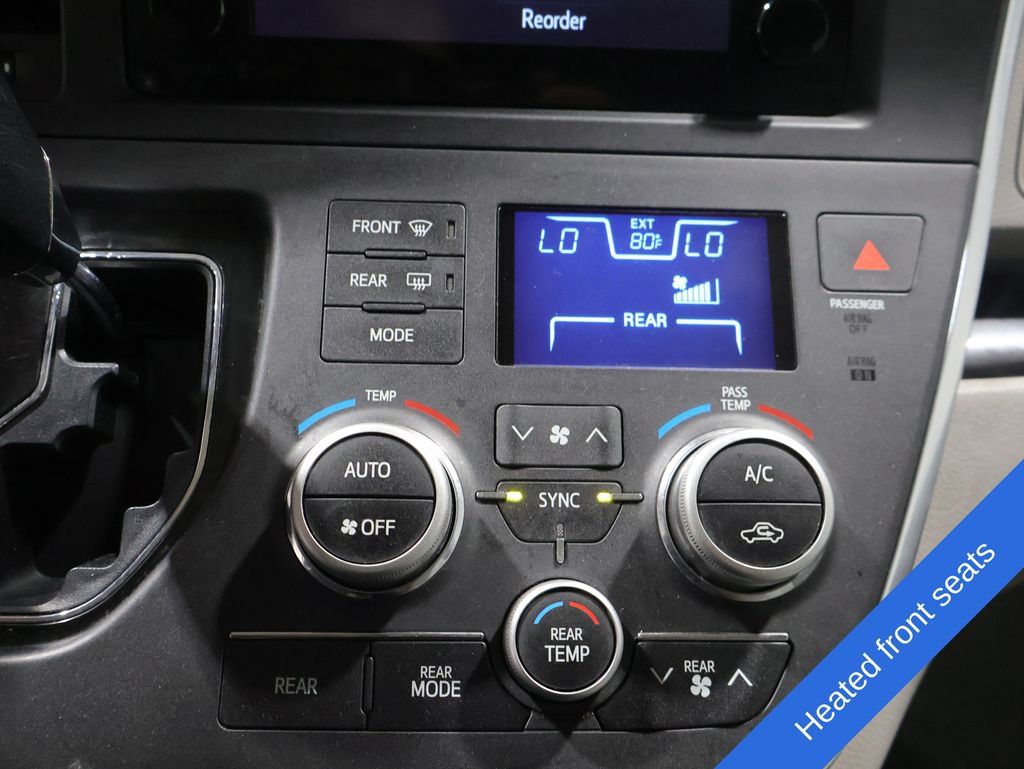 Used 2015 Toyota Sienna XLE AWD/4WD image 6
