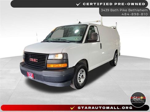 Used 2018 GMC Savana 2500 RWD image 1