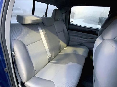 Used 2014 Toyota Tacoma 4x4 Double Cab w/ TRD Sport Package image 19