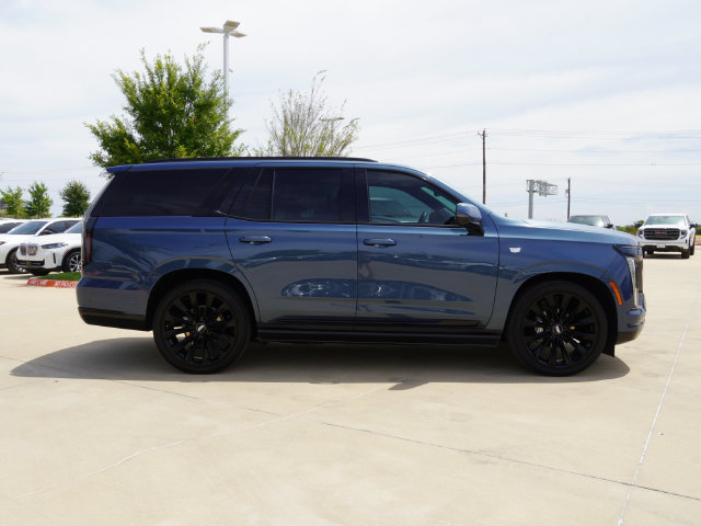 Used 2025 Cadillac Escalade Sport Platinum w/ LPO, ONYX Package AWD/4WD image 11