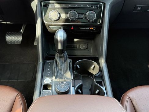 Used 2022 Volkswagen Atlas SE w/ Panoramic Sunroof Package image 14