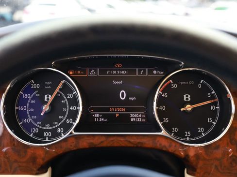 Used 2012 Bentley Mulsanne RWD image 38