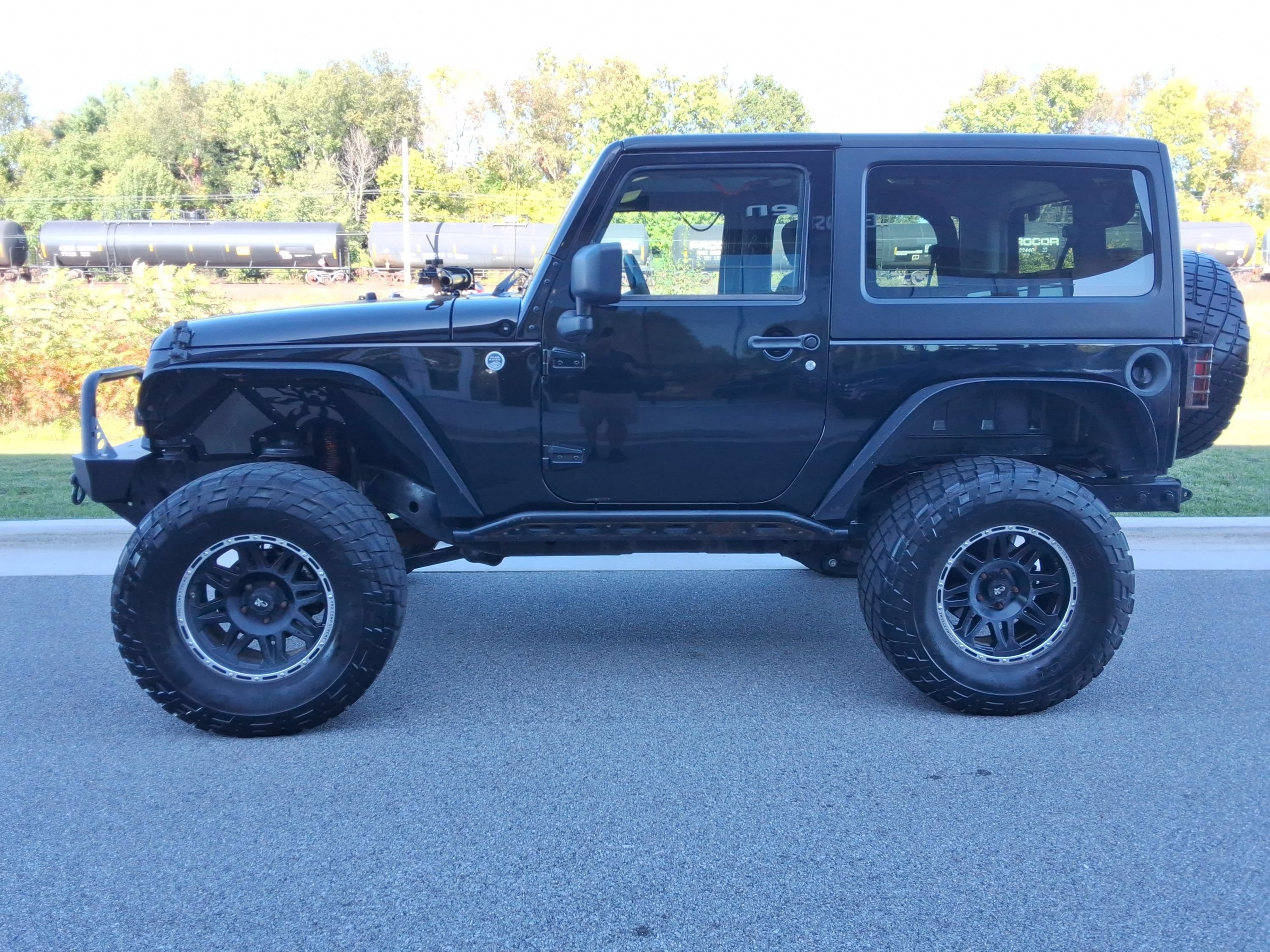 Used 2013 Jeep Wrangler Sport AWD/4WD image 9