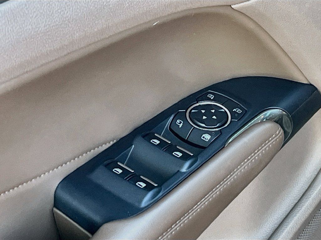 Used 2017 Lincoln MKC Reserve AWD/4WD image 18