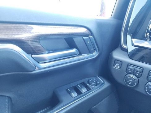 Used 2024 Chevrolet Silverado 1500 RST w/ Z71 Off-Road Package image 42