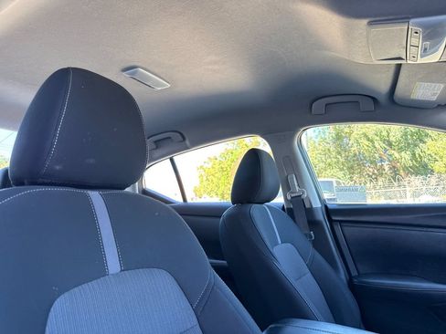 Used 2024 Nissan Sentra SV FWD image 15