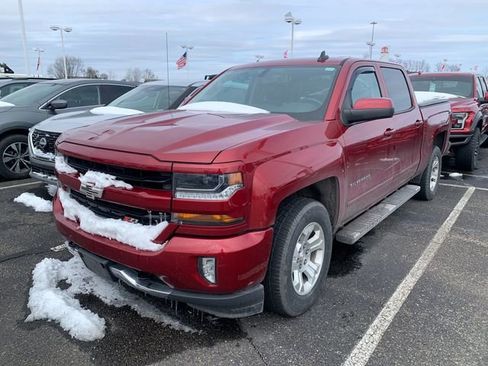 Used 2018 Chevrolet Silverado 1500 LT w/ All Star Edition image 4