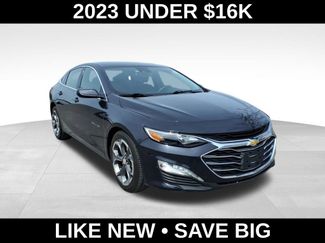 Used 2023 Chevrolet Malibu LT w/ Driver Confidence Package video 2