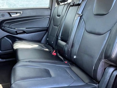 Used 2020 Ford Edge Titanium w/ Equipment Group 301A AWD/4WD image 24