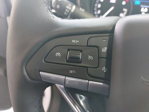 Used 2025 Cadillac XT6 Premium Luxury w/ Technology Package image 20