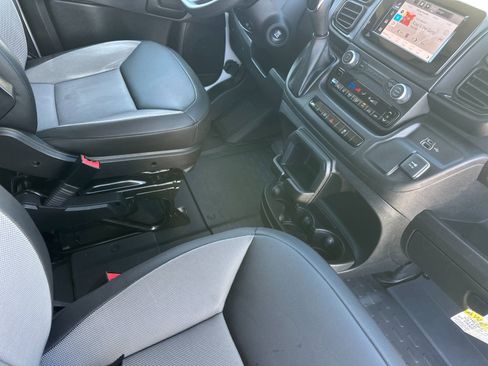 Used 2026 RAM ProMaster 2500 w/ Convenience Group FWD image 15