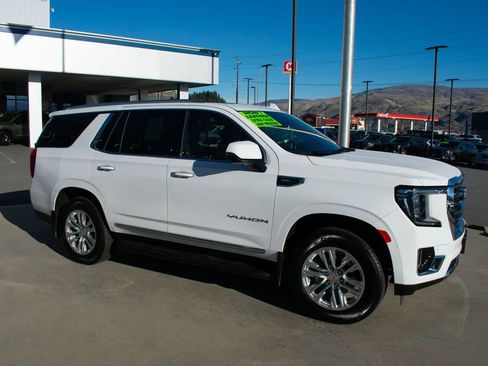 Certified 2024 GMC Yukon SLT w/ SLT Luxury Package image 9