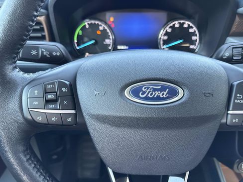 Used 2022 Ford Maverick Lariat w/ Lariat Luxury Package FWD image 15