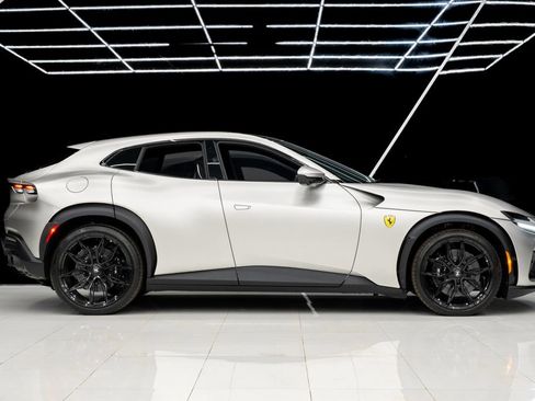 Used 2024 Ferrari Purosangue image 7