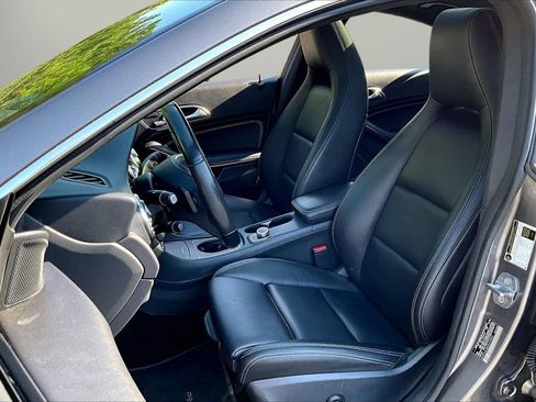 Used 2019 Mercedes-Benz CLA 250 4MATIC image 21