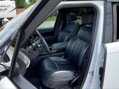 Used 2023 Land Rover Range Rover SE AWD/4WD image 23