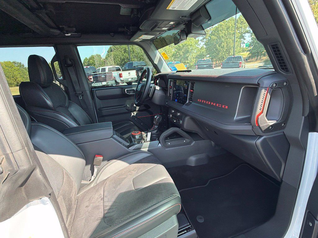 Used 2025 Ford Bronco Raptor AWD/4WD image 20