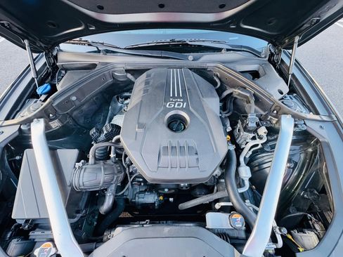 Used 2022 Genesis G70 2.0T image 16