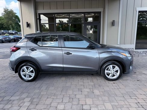 Used 2024 Nissan Kicks S FWD image 7
