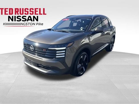 Used 2025 Nissan Kicks SR image 1