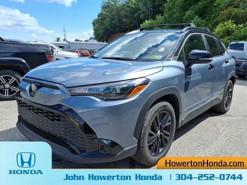 Used 2024 Toyota Corolla Cross AWD Hybrid image 9