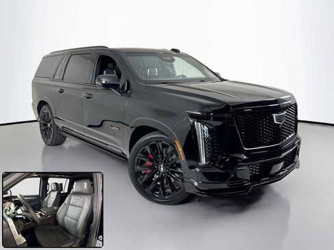 Used 2025 Cadillac Escalade ESV V w/ LPO, ONYX Package AWD/4WD image 2