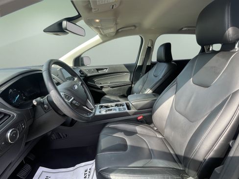 Certified 2022 Ford Edge Titanium AWD/4WD image 15