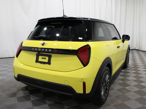 Used 2025 MINI Cooper S image 25