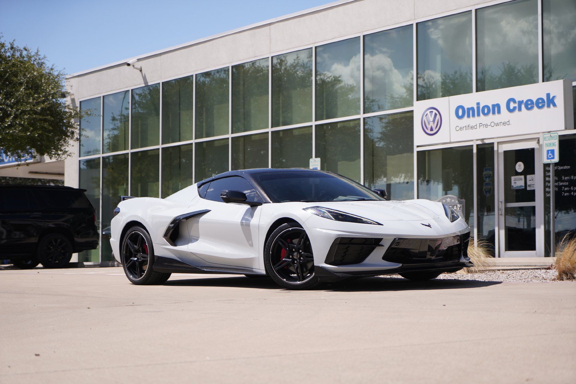 Used 2022 Chevrolet Corvette Stingray Preferred Cpe w/ 2LT RWD image 1