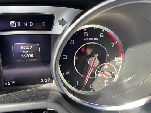 Used 2015 Mercedes-Benz SL 63 AMG image 37