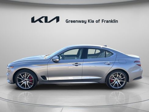Used 2025 Genesis G70 2.5T image 4