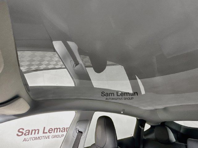 Used 2026 Tesla Model Y AWD image 21