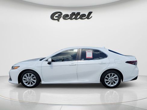 Used 2021 Toyota Camry LE FWD image 8