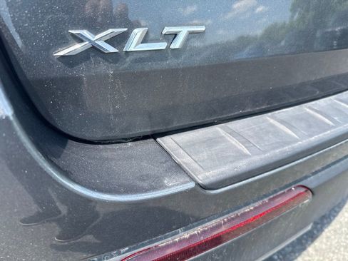 Used 2020 Ford Explorer XLT w/ Equipment Group 202A AWD/4WD image 8