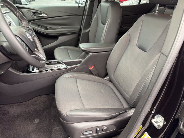 Certified 2023 Buick Encore GX Select FWD image 9