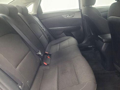 Used 2020 Kia Forte LXS FWD image 19