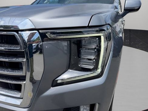 Used 2022 GMC Yukon XL SLT AWD/4WD image 20