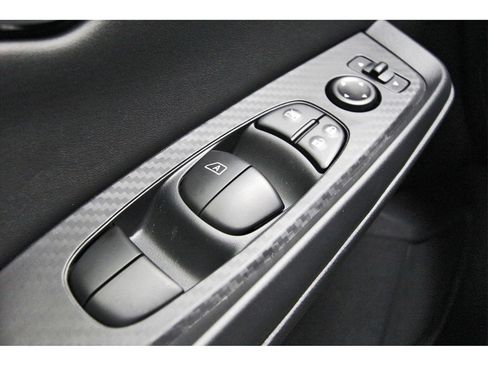 New 2025 Nissan Sentra SV w/ All-Weather Package image 15