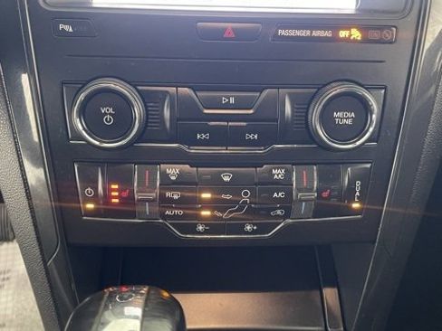 Used 2019 Ford Explorer XLT w/ Equipment Group 202A image 42