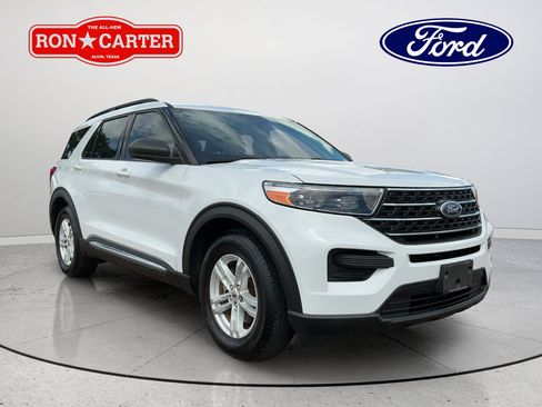 Used 2021 Ford Explorer XLT RWD image 1