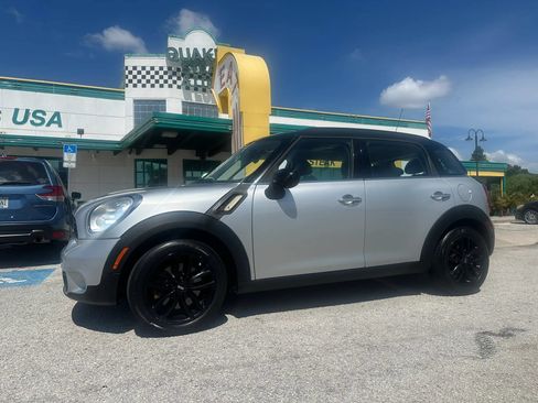Used 2013 MINI Cooper Countryman S FWD image 2