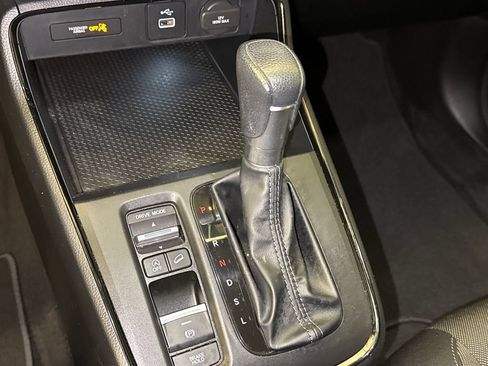 Used 2024 Honda CR-V LX image 25